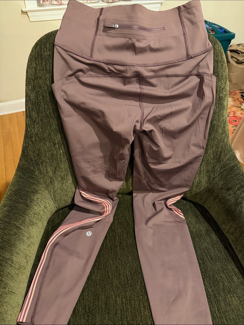 🚨Sale Ending🚨lululemon athletica Mauve/Pink High-Rise Leggings with Side Stripes